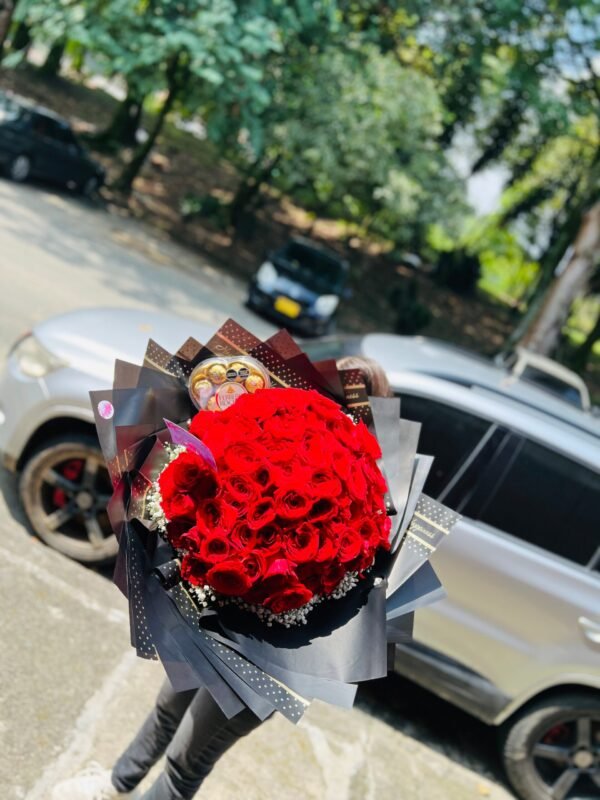 Ramo 100 rosas